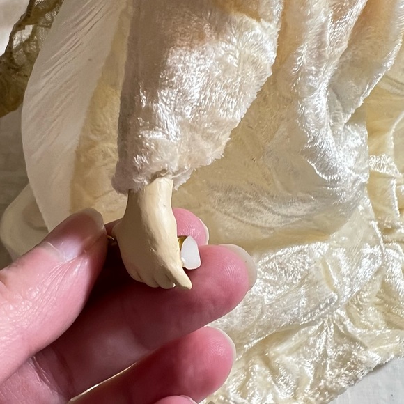 Vintage Precious Moments Angel Tree Topper 1999 FLAWS - Picture 9 of 10